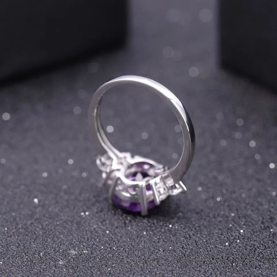 Silver Ring 2.60 ct Amethyst