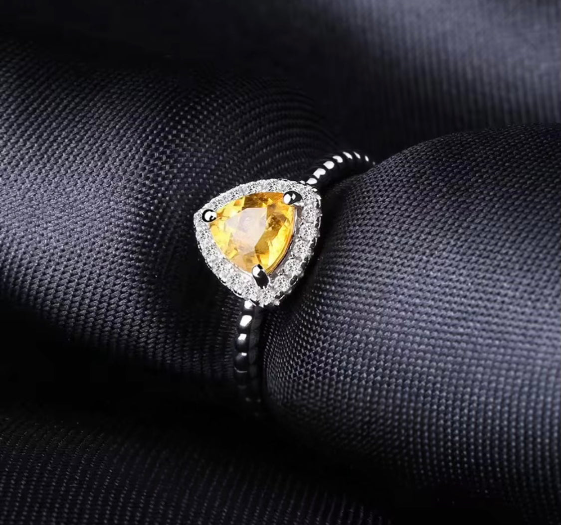 Silver ring with 0.73 ct natural citrine, trillion cut, golden-yellow gemstone, very good clarity, modern handcrafted jewelry
