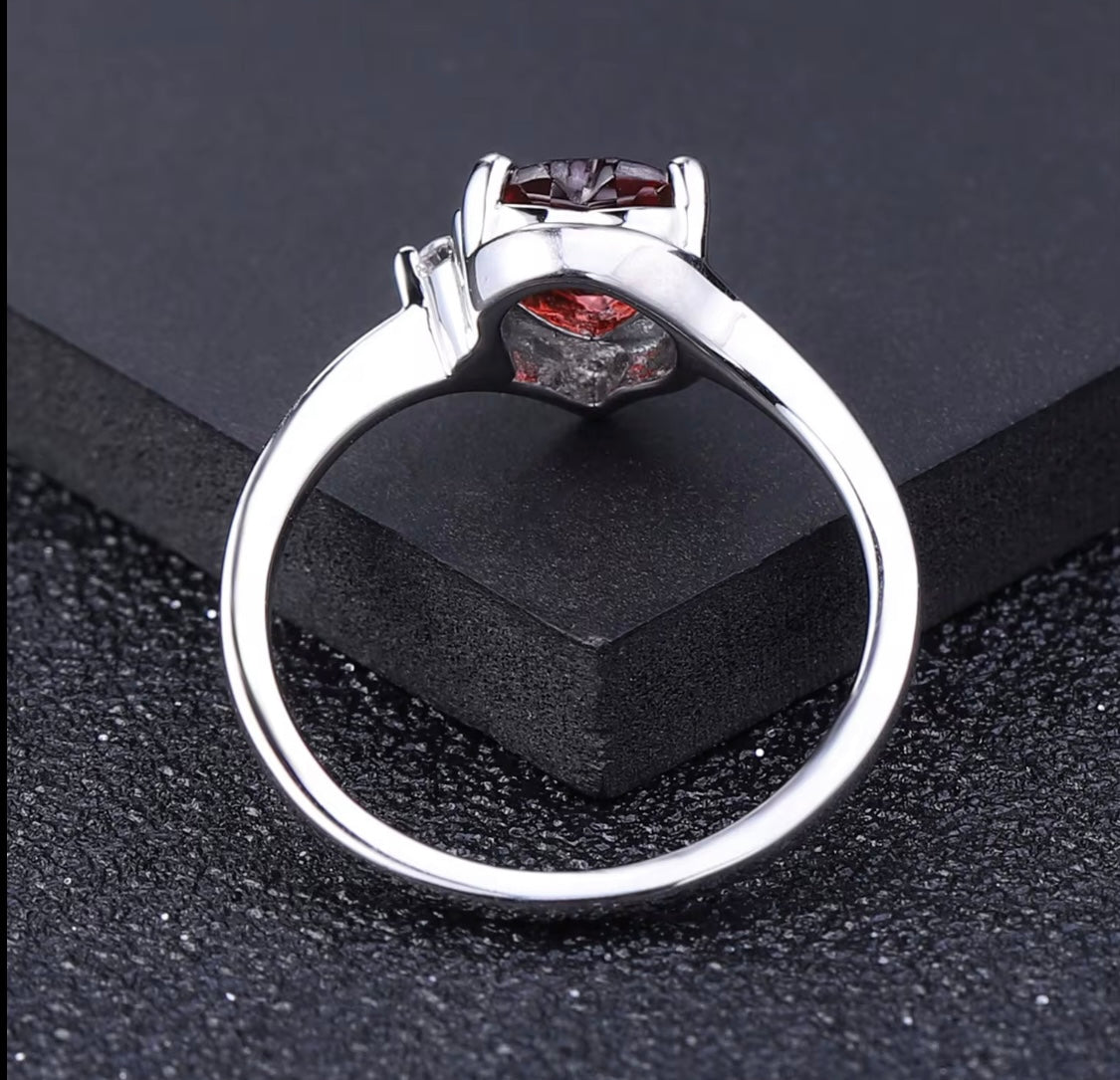 Silver Ring with Natural Garnet 0.78 ct – Heart Cut