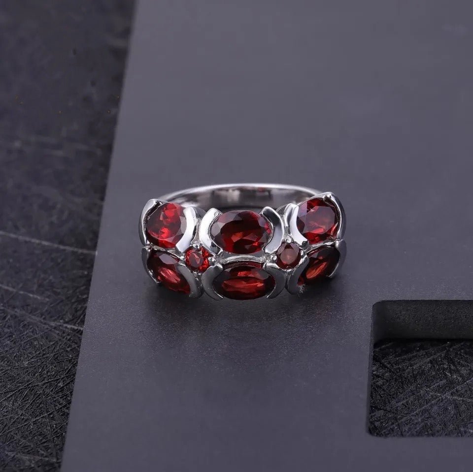 Silver Ring with Natural Garnet 6.13 ct – Oval Cut