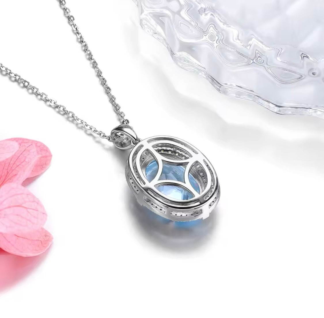 Silver Sky Blue Topaz 8.00 ct Pendant