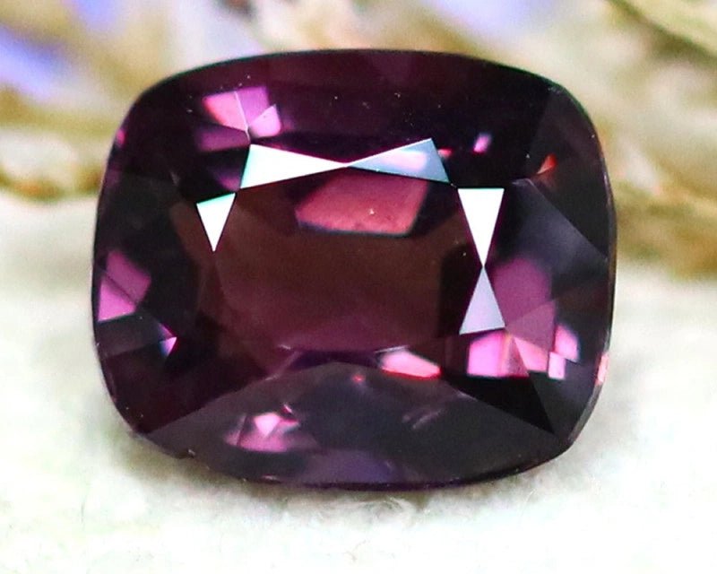 Spinel 1.10 ct – Burmese Purple, Oval Cut, Mogok Origin