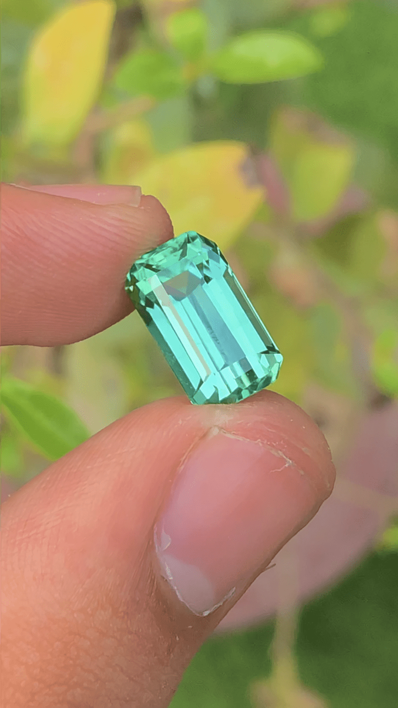 Spodumene 6.05 ct – Greenish Blue, Emerald Cut, Untreated