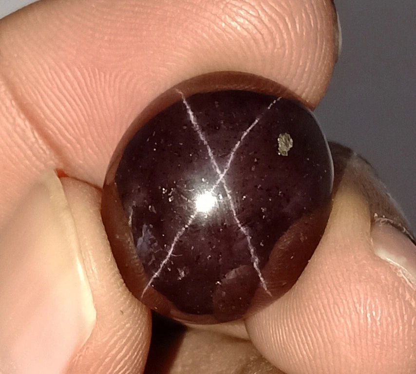 Star Garnet 30.15 ct – Deep Red, Oval Cabochon, Untreated