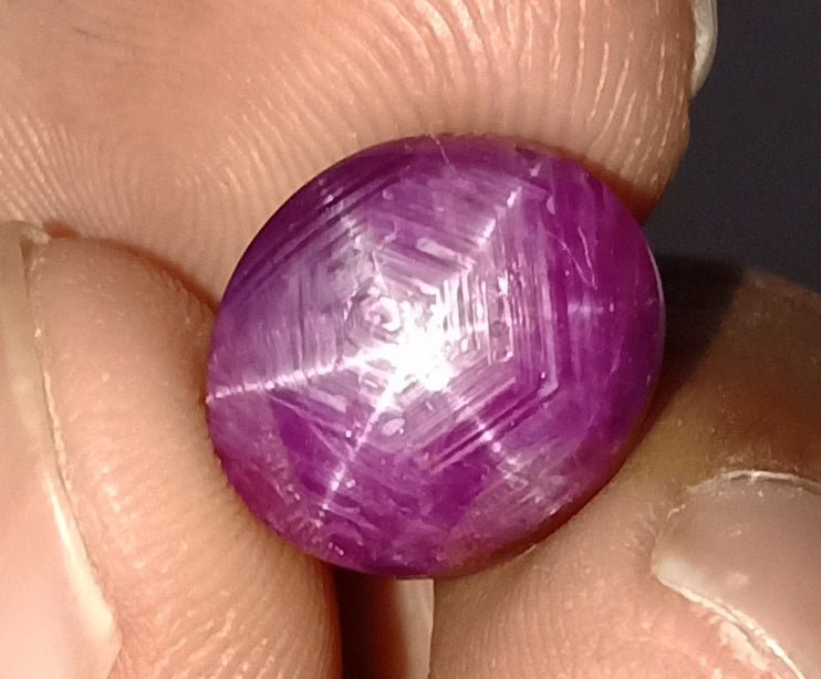 Star Ruby 13.80 ct – Purplish Red, Oval Cabochon, Untreated