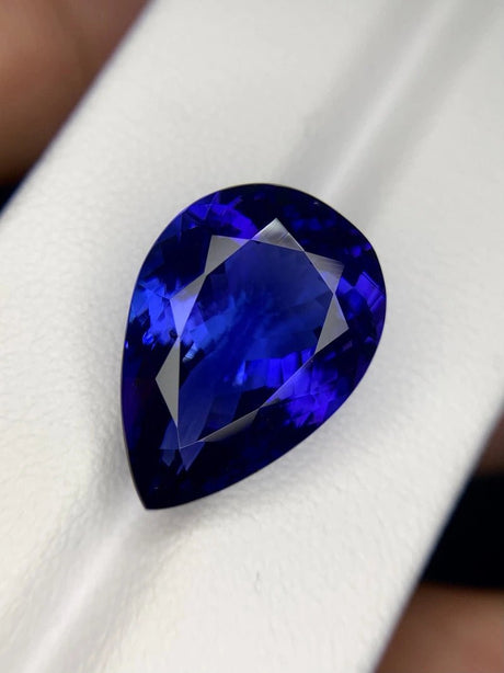 Tanzanite - 15.77 ct