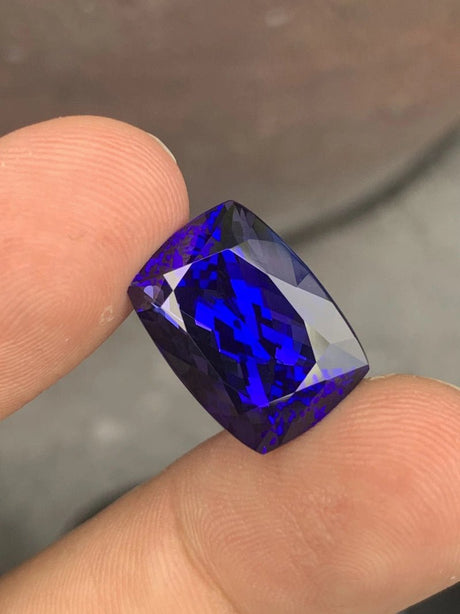 Tanzanite - 19.23 ct