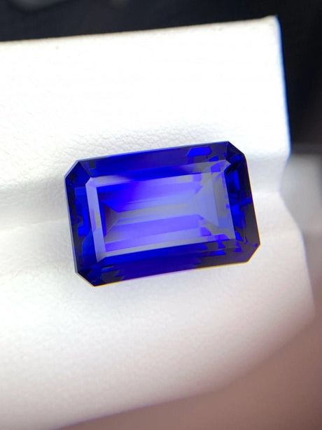 Tanzanite - 21.45 ct