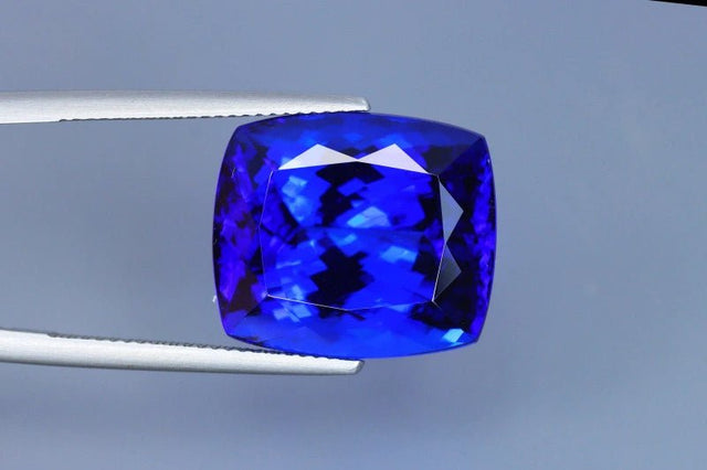 Tanzanite - 29.67 ct
