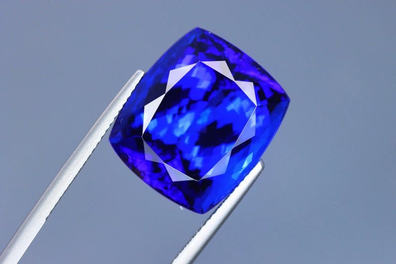 Tanzanite - 29.67 ct