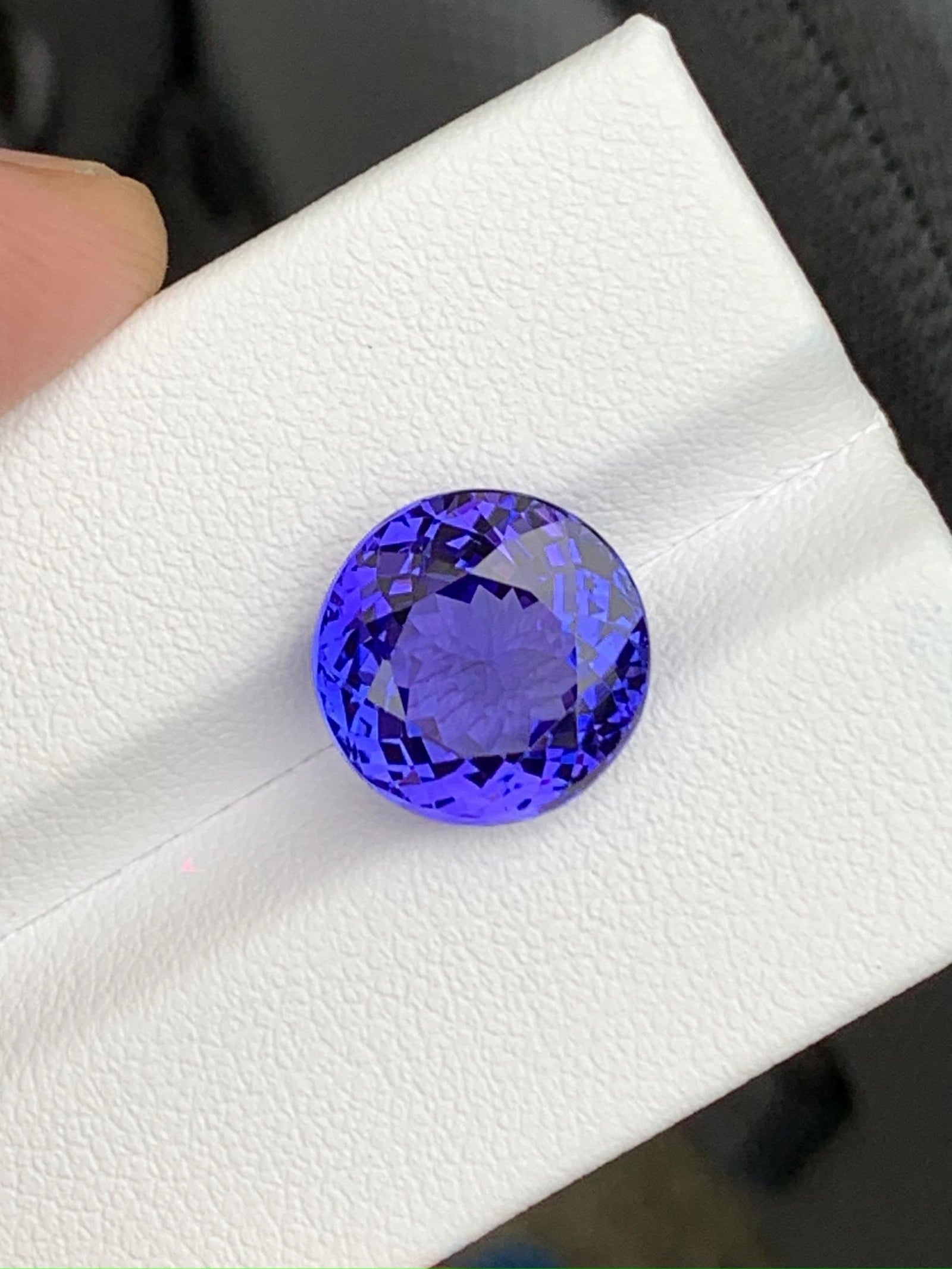 Tanzanite - 7.23 ct
