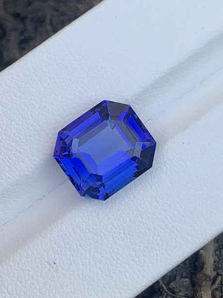 Tanzanite - 8.00 ct