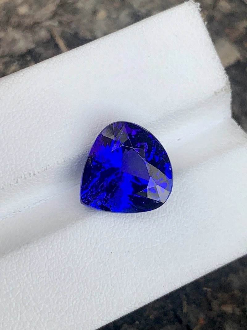 Tanzanite - 9.44 ct