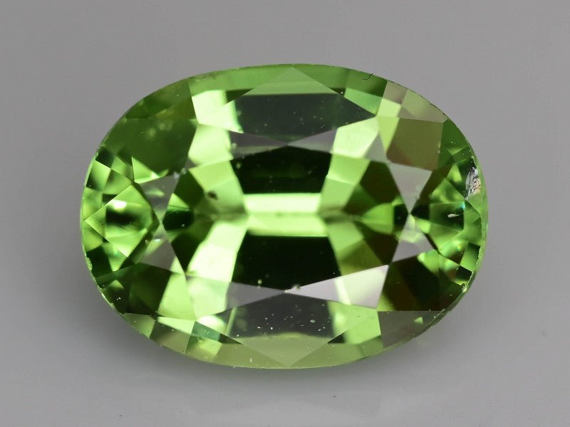 Ugrandite Garnet 1.16 ct – Mint Grossular, Oval Cut, Untreated, Tanzania