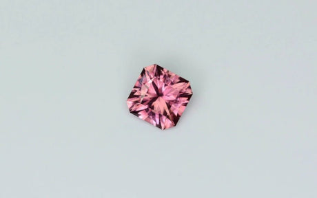 Zircon 0.96 ct – Pink, Square Cut