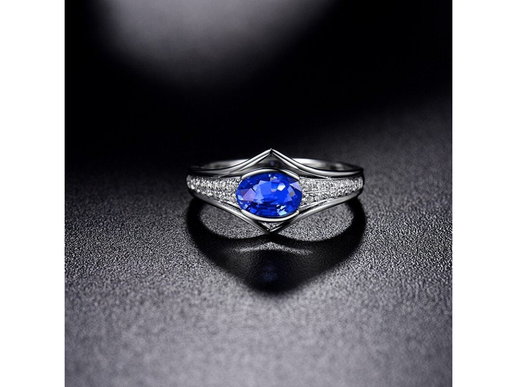 14K White Gold 0.88ct Sapphire Ring with Natural Diamonds