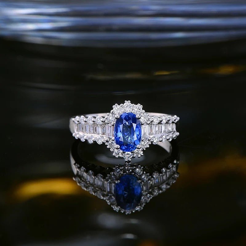 14K White Gold 1.10 ct Sapphire Ring with Natural Diamonds