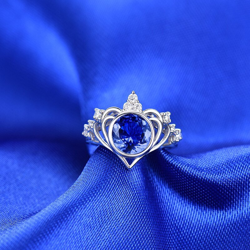 14k White Gold 1.25ct Tanzanite Ring with Diamonds