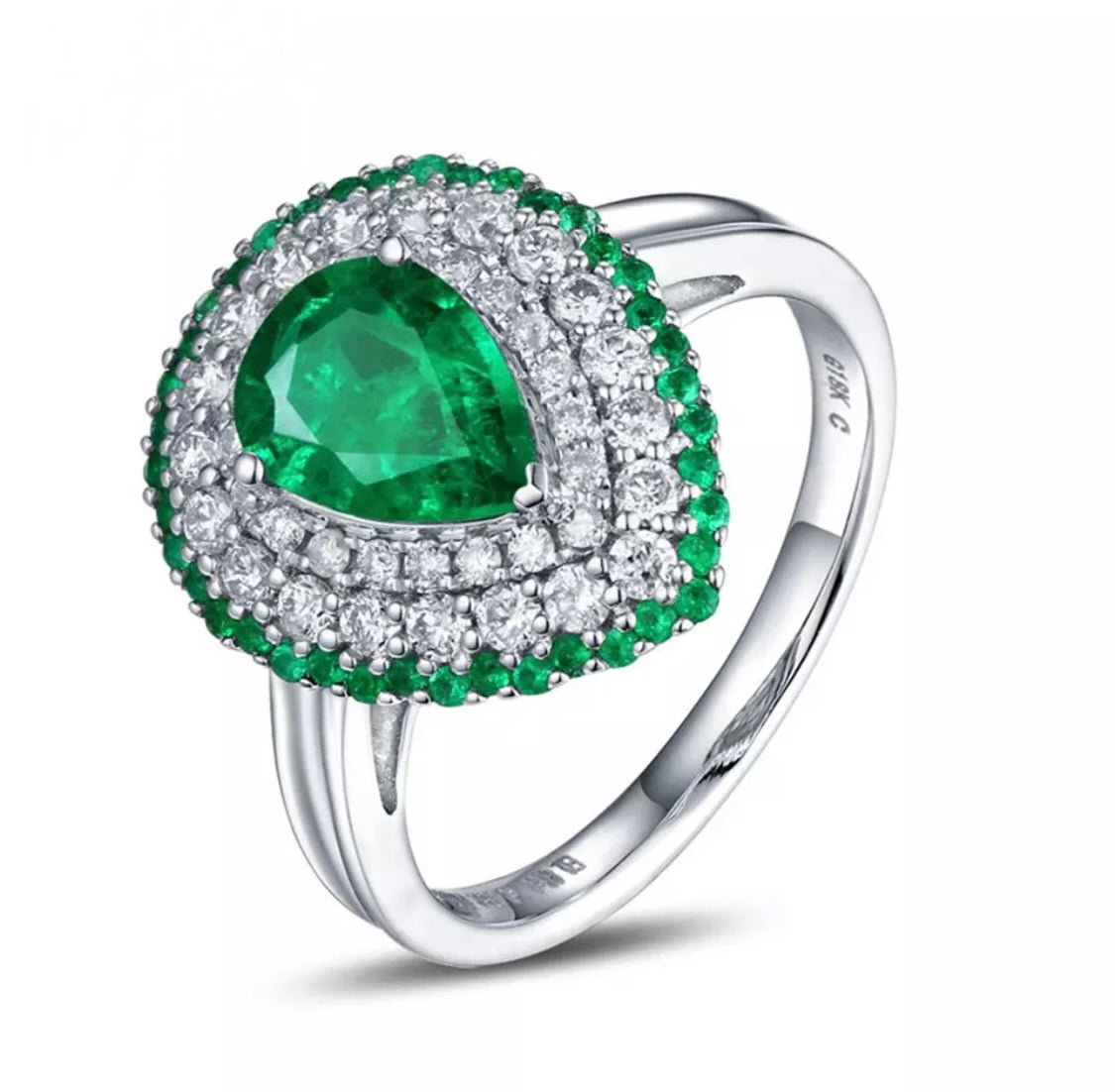14Kt Gold Diamond 1.01 ct Emerald Ring
