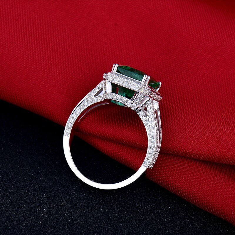 14Kt Gold Diamond 3.25 ct Emerald Ring