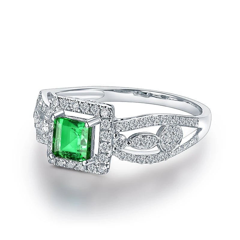 14Kt Gold Diamond 4.30 ct Emerald Ring