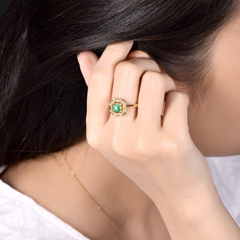 14Kt Gold Natural Diamond & 0.36 ct Emerald Ring