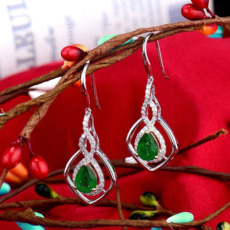 14Kt White Gold 2.31ct Emerald Earrings with Diamonds