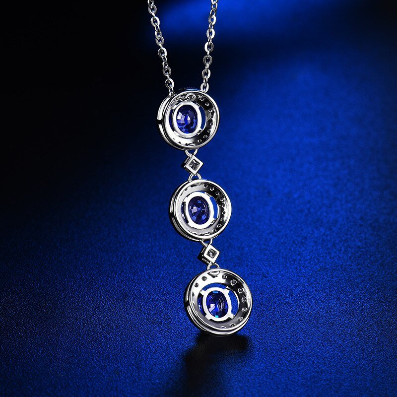 14kt White Gold 2.855ct Blue Sapphire Pendant