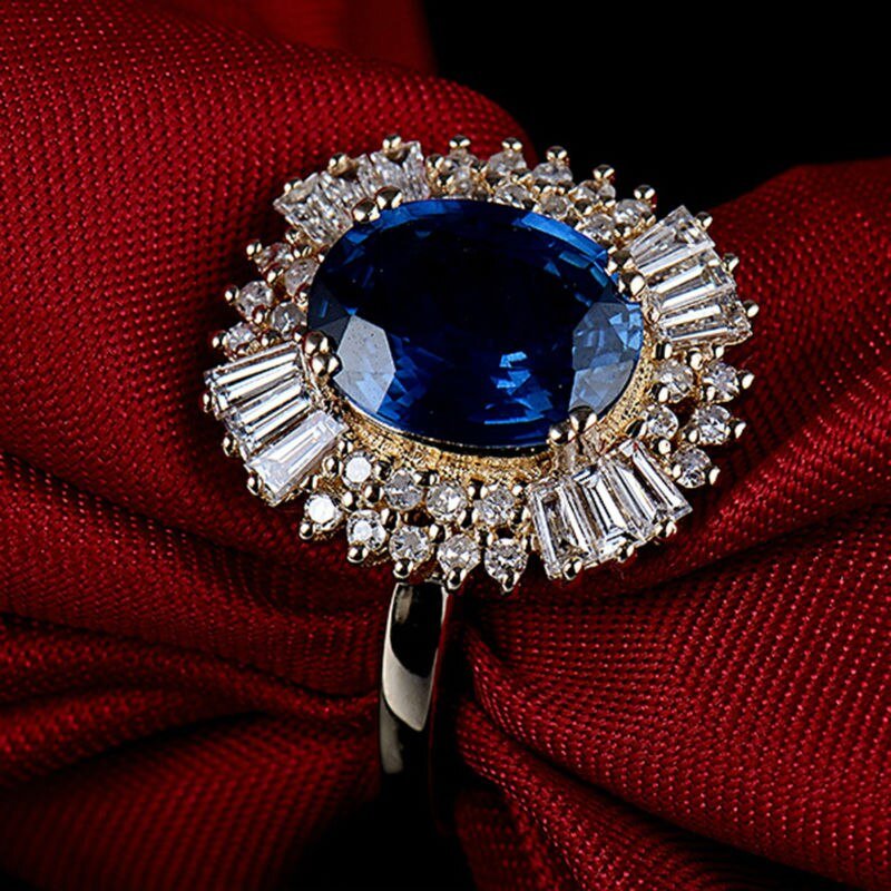 14Kt Yellow Gold 3.04 ct Blue Sapphire & Diamond Ring