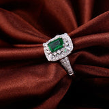 18Kt Gold Diamond 0.65 ct Emerald Ring