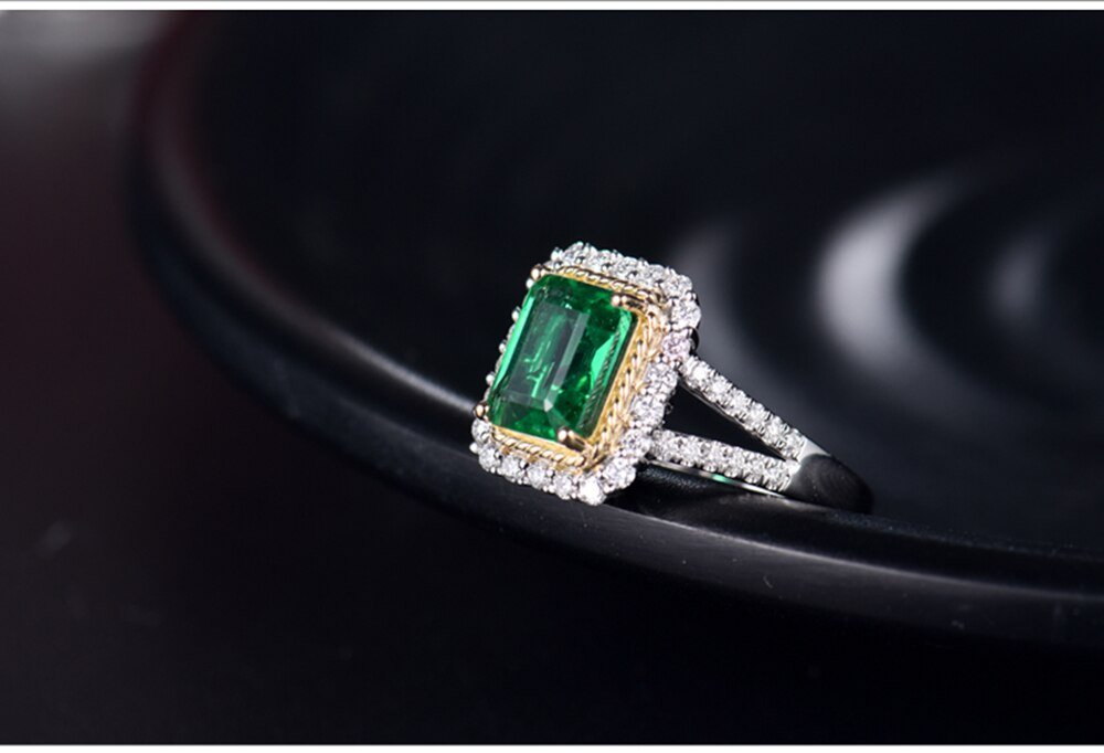 18Kt Gold Diamond 2.00 ct Emerald Ring