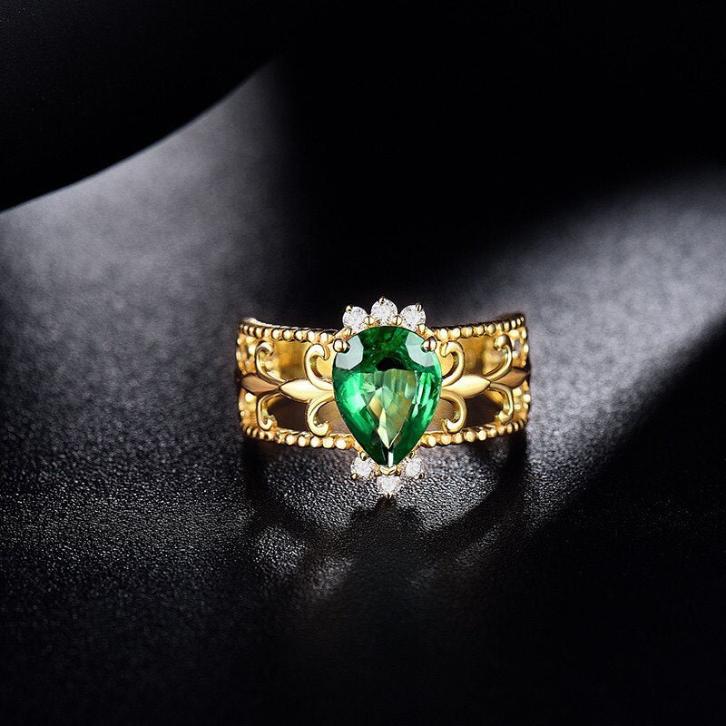 18Kt Gold Natural Diamond & 0.88 ct Emerald Ring - Unisex