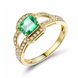 18Kt Gold Natural Diamond & 0.90 ct Emerald Ring