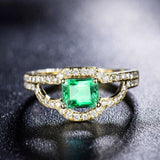 18Kt Gold Natural Diamond & 0.90 ct Emerald Ring