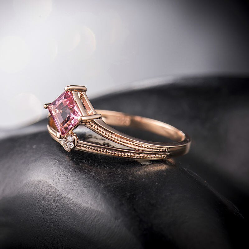 18kt Rose Gold & 0.49 ct Tourmaline Ring