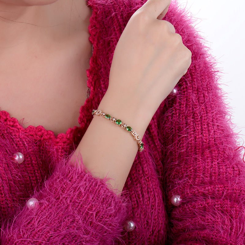 18Kt Rose Gold 1.55ct Tsavorite Bracelet with Diamonds