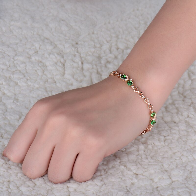 18kt Rose Gold Bracelet with Tsavorite & Diamonds – Pear Cut