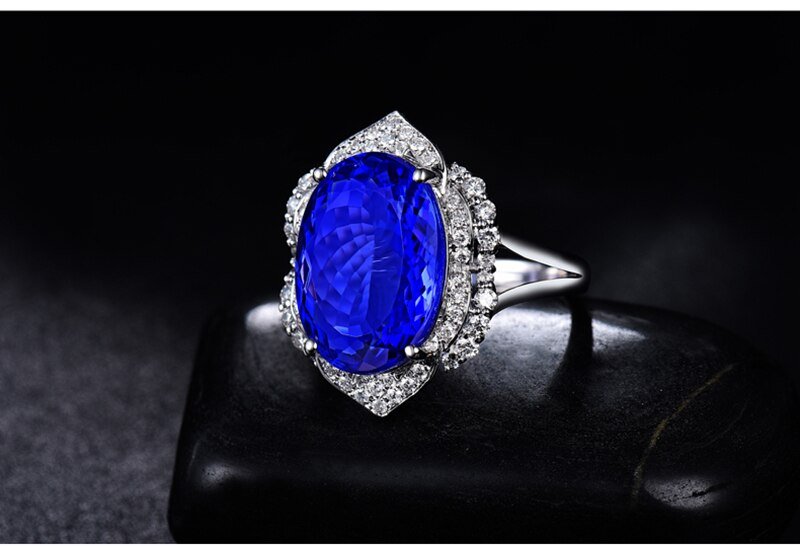 18Kt White Gold 8.45ct Tanzanite Ring with Diamonds