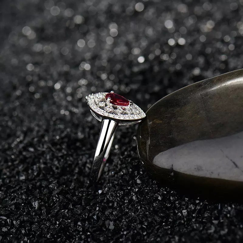 18Kt White Gold Diamond 0.46 ct Ruby Ring