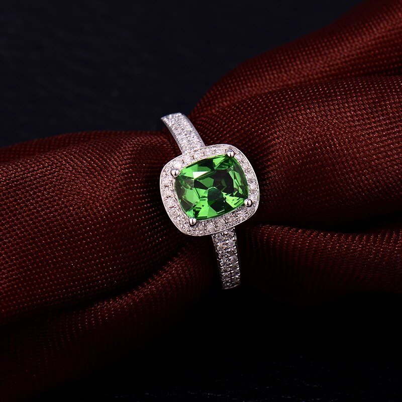 18Kt White Gold Diamond & 1.02ct Tsavorite Ring