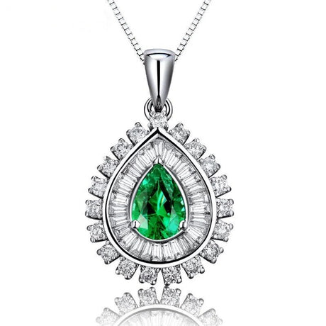 18Kt White Gold Diamond 1.06 ct Emerald Pendant