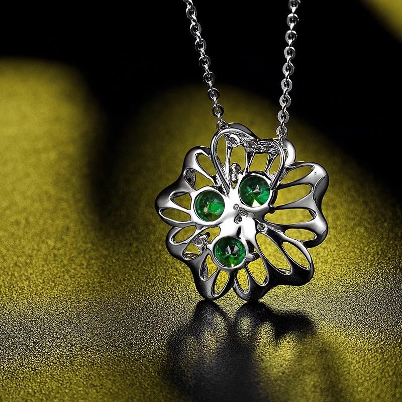 18Kt White Gold Diamond 1.235 ct Tsavorite Pendant