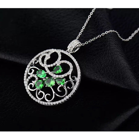 18Kt White Gold Diamond 1.67 ct Tsavorite Pendant