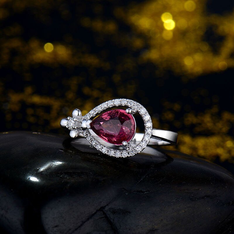 18kt White Gold Diamond & 1.80 ct Pink Tourmaline Ring