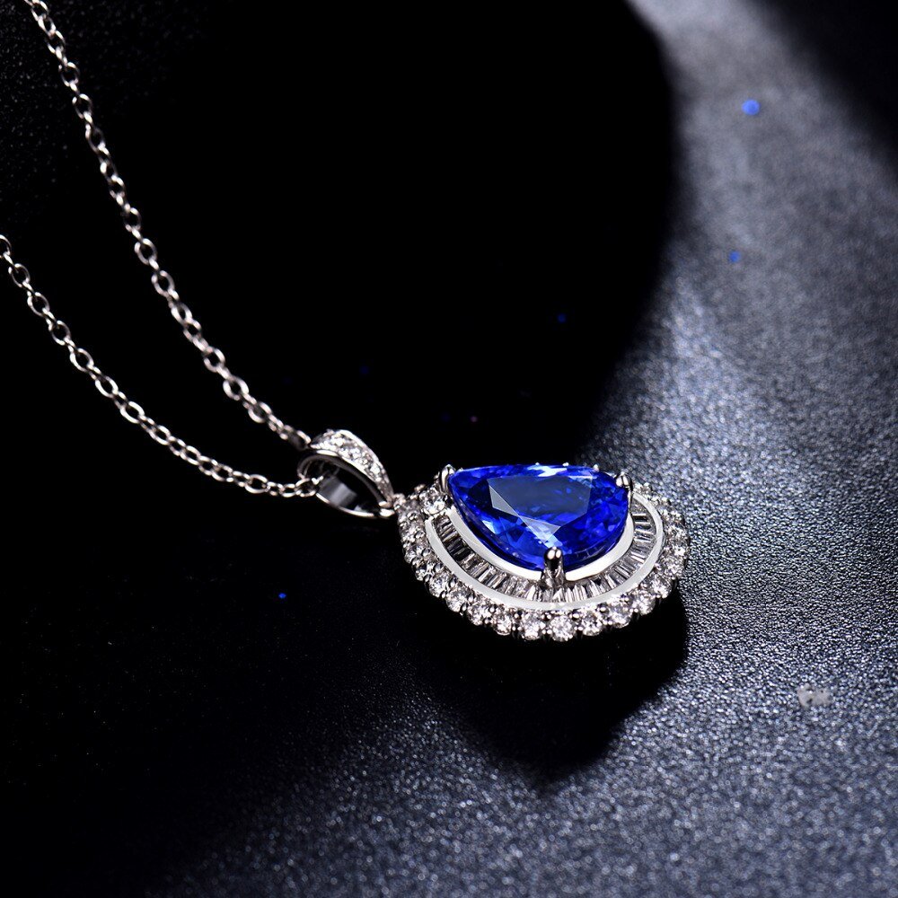 18Kt White Gold Diamond 4.26 ct Tanzanite Pendant