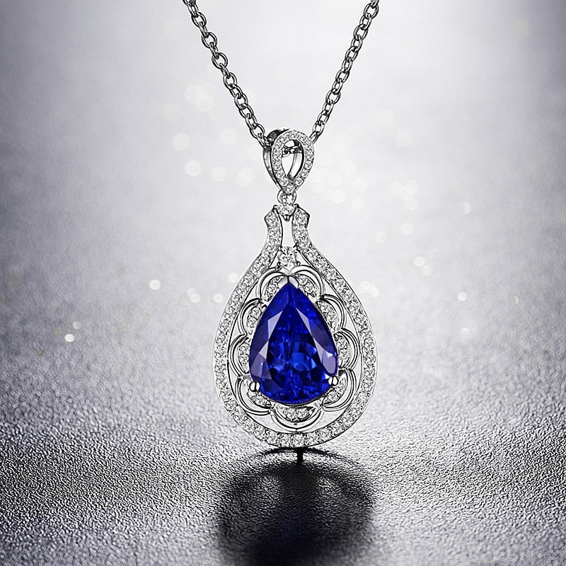 18Kt White Gold Diamonds 3.13 ct Tanzanite Pendants