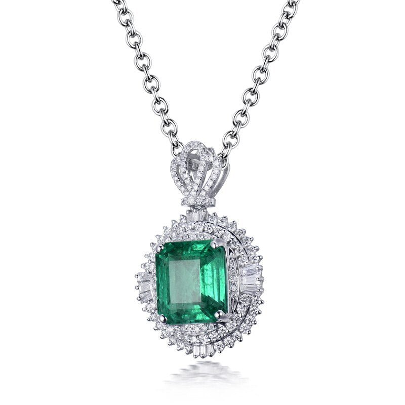 18Kt White Gold Diamonds 4.50 ct Emerald Pendant (Unisex)