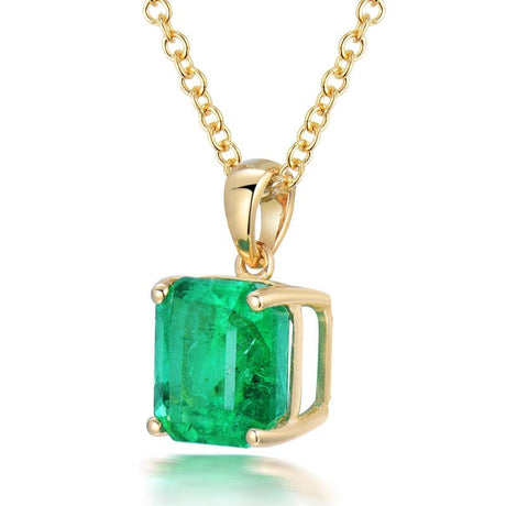 18Kt Yellow Gold 2.50 ct Emerald Pendant (Unisex)