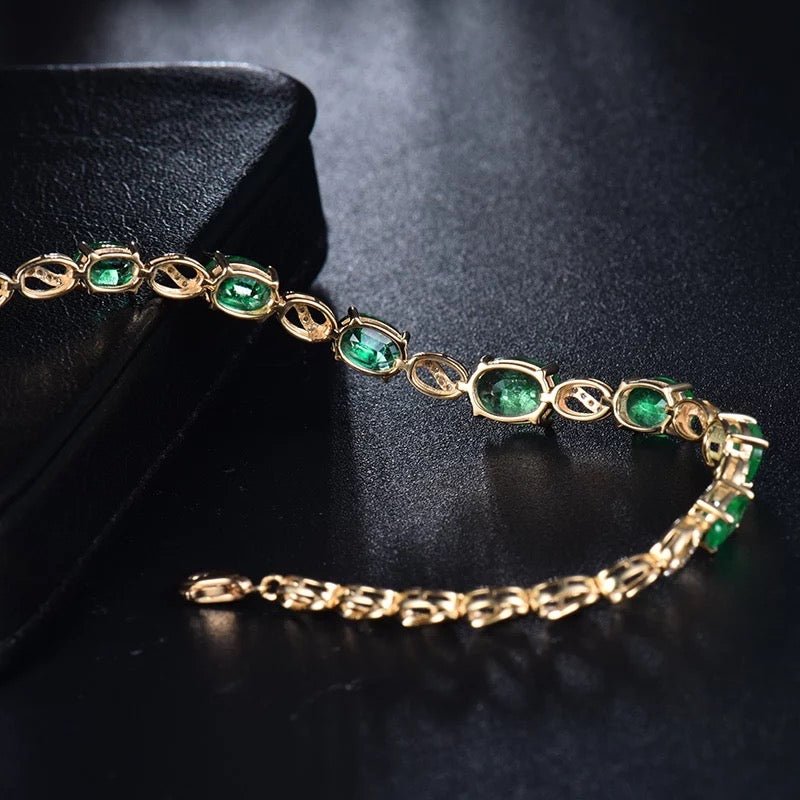 18Kt Yellow Gold 5.185 ct Emerald Bracelet with Diamonds (Unisex)