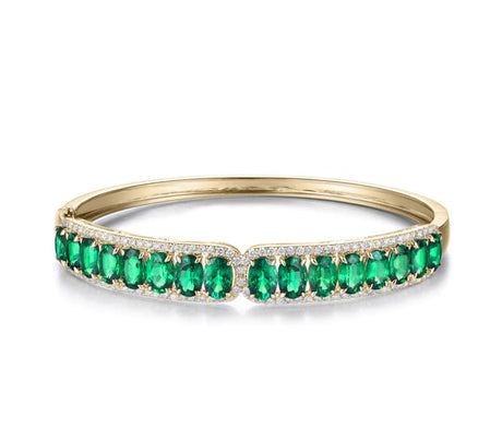 18Kt Yellow Gold 8.00 ct Emerald Bracelet with Natural Diamond